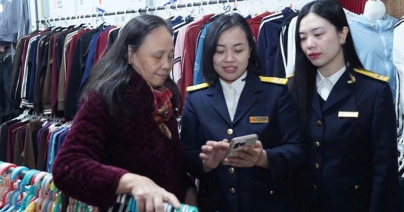 Không theo dõi doanh thu, chọn sai ngành nghề hoặc quên hạn kê khai là những lỗi phổ biến khi nộp thuế. 
