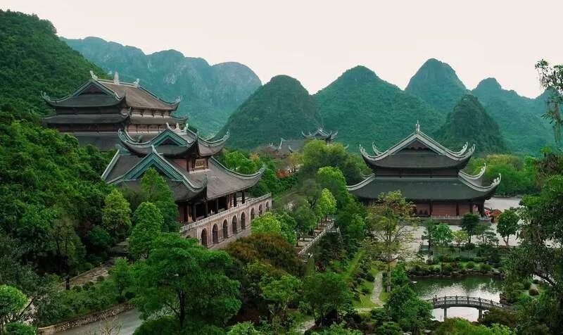 chua lon nhat the gioi