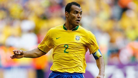 cafu-hau-ve-pha-vo-nhieu-ky-luc
